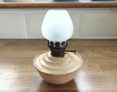 £25 • Buy Vintage Beige / Cream Enamel Kelly Nursery Oil Lamp