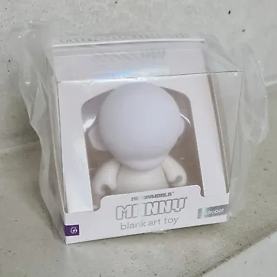 MUNNYWORLD - Munny 4  Blank Art Toy 7cm - KIDROBOT KID15316 • £20.42