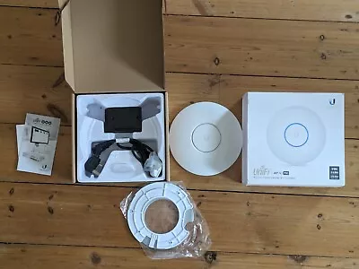 Ubiquiti Networks UAP-AC-PRO Wireless Access Point 2.5/5Ghz 1750Mbps • £2.20