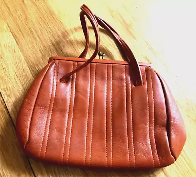 £8 • Buy Vintage Jane Shilton Small  Tan Leather Handbag 8  X 7 