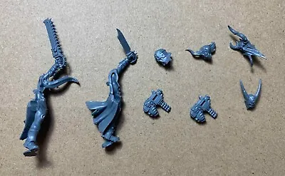 Warhammer 40K Chaos Cultists Bits (heads / Bolt Pistols / Melee Weapons) • £2.99