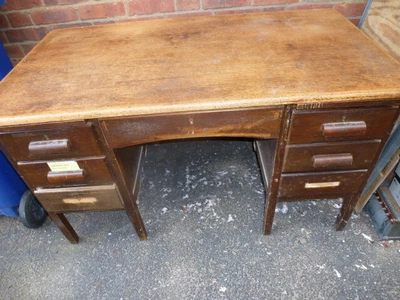 £10 • Buy Vintage Solid Oak Office / Teachers Desk