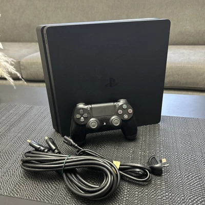 $209 • Buy Sony Playstation 4 Ps4 Slim Console 500gb
