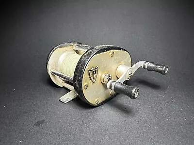Vintage Pflueger Fas-Kast Bait Casting Fishing Reel 1510 With The Case - Working • $59.99