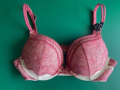 Sexy Victoria's Secret Bombshell Red Padded Bra 32A - 2 Cup Sizes Bigger - BNWT • $57