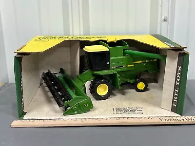 John Deere TITAN Combine 6620 7720 8820 1:24 Yellow Top Green Yellow BOX 16 • $168