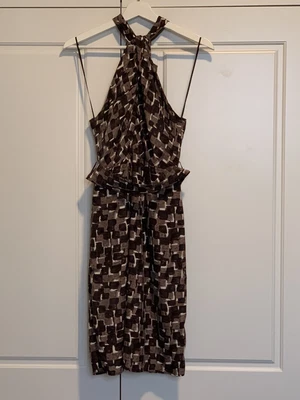 $65 • Buy Scanlan Theodore Silk Pencil Dress - Size 12
