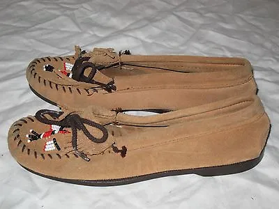 Minnetonka Women's Moccasin Sleeper THUNDERBIRD Brown Beaded Suede Size 8 • $34.99