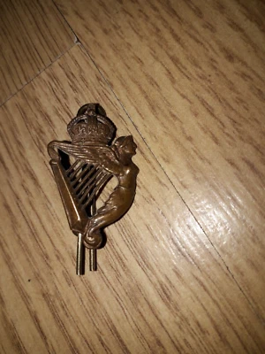 £10 • Buy 5th Royal Irish Lancers,collar Badge