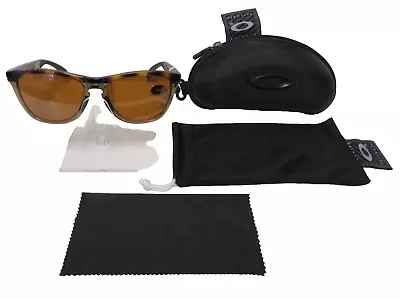 Oakley Frogskins 9284 Range Polarized Sunglasses Brown Tort Smoke Prizm Tungsten • $129.99