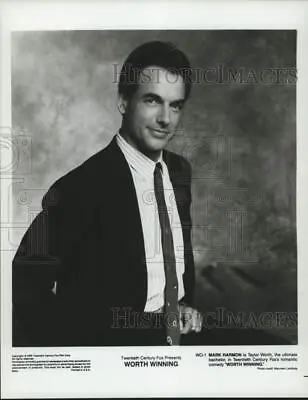 1989 Press Photo Mark Harmon Stars In  Worth Winning.  - Lrp27917 • $17.99