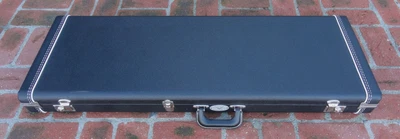 $449 • Buy Fender Dealer Select Wildwood 10 Stratocaster/Telecaster Case - Black W/Red-NEW