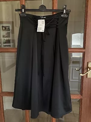 BNWT H&M Black Satin Steampunk Goth Corset Style Skirt Size 6-8 RRP £29.99 • £10.25