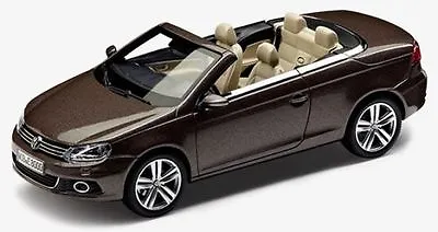 VW Eos Model Car 1:43 Scale Diecast Collector's Black Oak Brown Metallic GENUINE • £6.99