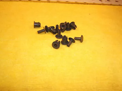 $41 • Buy Mercedes Late W123 C123 Dash Side Glove Box Inner Inset Genuine 1 Set Of 7 Clips