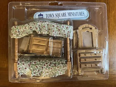 New Town Square Miniature Dollhouse 4 Poster Canopy 7pc Bedroom Set Oak 1:24 • $69.95