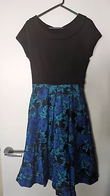 Review Dress 10 • $10