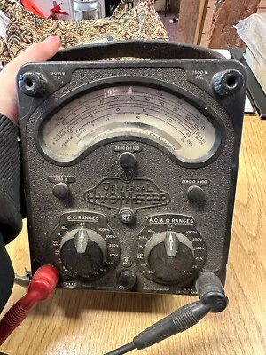 Vintage Universal Avometer Model 8 Avo Ltd Dover #3 With Wires • £27.30