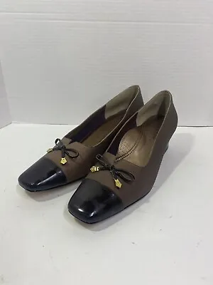 J Renee Women 12W Deanne Pumps Low Heels Bow Accent Gold Cap Square Toe Brown • $29.93