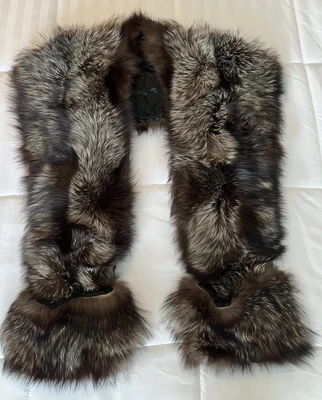 $200 • Buy Vintage Genuine Fur Stole Wrap With Pockets