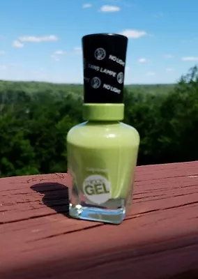 NEW Sally Hansen Miracle Gel Nail Color Polish 410 Wet My Thistle Green • $8.32