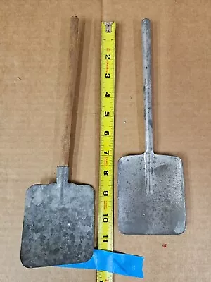 2 Lithograph Tin Sand Shovel Galvanized Wood  Beach Toy Metal Vintage I • $31.99