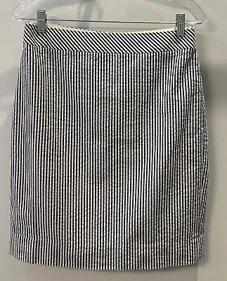 Size 4 J.Crew COTTON SEERSUCKER SKIRT Blue White STYLE NO. 42312 Pencil Straight • $12.32