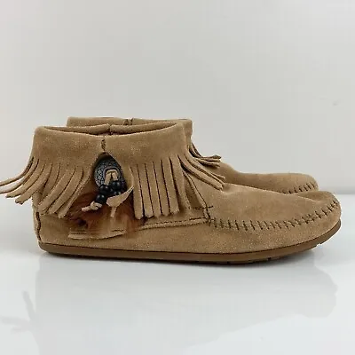 Minnetonka Women’s Concho Feather Brown Suede Fringe Bootie Moccasins Size 9.0 • $33.14
