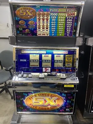 IGT S2000 5X Gold 3 Coin SLOT MACHINE • $875