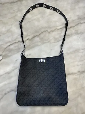 MICHAEL KORS Sullivan Large Logo Messenger Cross Body Black • $50