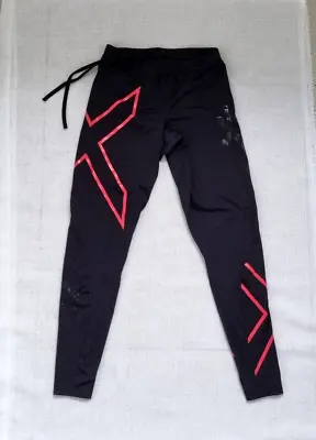  2xu  Nwot Size M (10) Black Compression 7/8 Active Tights • $25