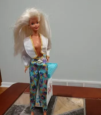  Vintage Barbie Doll White Stud Earrings Bangs 1990s Starfish Outfit Seashell  • $24.99