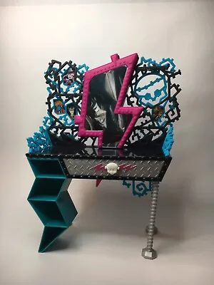 Monster High Frankie Stein Room Decor Doll Playset Vanity • $10.49