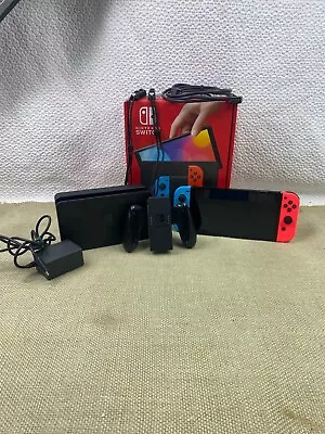 Oled Nintendo Switch Bundle / HEG-001 • $170