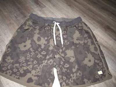 VUORI Camo Shorts Swim Trunks Bathing Suit Mens L XL Pockets Drawstring Green • $24.99