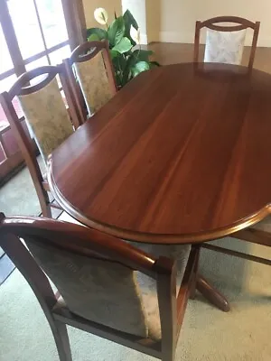 $120 • Buy Extendable Dinning Table And Chairs