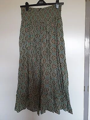 Zara Midi Skirt Size Large • £22