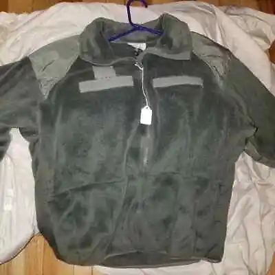 $21.99 • Buy U.S. Army Issue Surplus, Cold Weather Fleece Zip Up Jacket, Green MEDIUM REGULAR