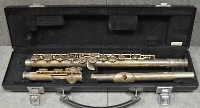 Preowned YAMAHA 221 SILVER FLUTE W/ Hard Travel Case • $89