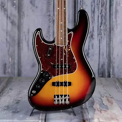 Fender American Vintage II 1966 Jazz Bass Left-Handed 3-Color Sunburst • $2499.99