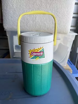 $19.46 • Buy Vintage Coleman Water Jug Cooler Polylite 1/2 Gallon 5590 Jug Green. 1990 Rad