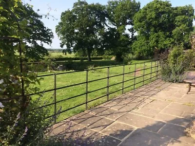 Metal Estate Fencing & Gates DIY • £145