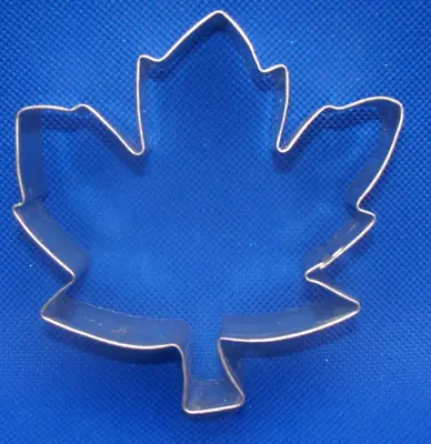 Vintage Metal Maple Leaf Christmas Cookie Cutter • $7