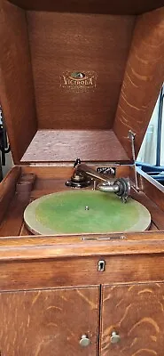Antique 1915 VICTOR TALKING MACHINE CO. Victrola Record Player VV XI • $475