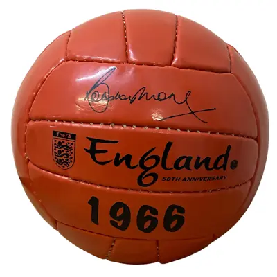 £9.99 • Buy 1966 World Cup Replica Football England Memorabilia Qatar Signed Bobby Moore UK