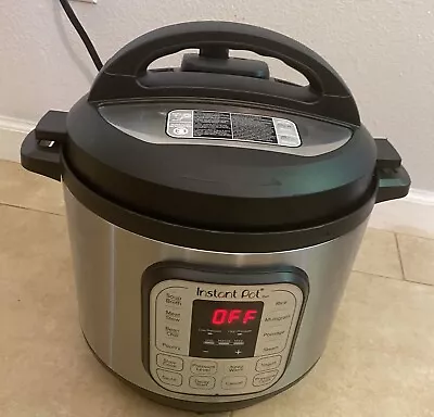 Instant Pot Duo 8-Quart #IP-DUO80 V2 7-in-1 Multi-Use Pressure Cooker Crockpot • $70