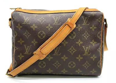 Auth Louis Vuitton Monogram Tulleries M51350 Shoulder Bag  NS040396 • £0.80