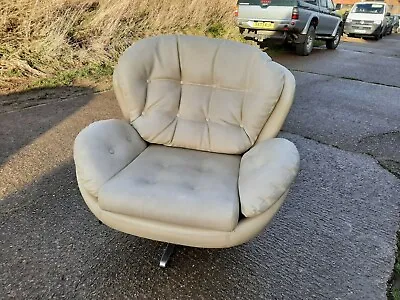 Lovely 1960's Retro Swivel / Tilt Armchair/ Egg Chair In Very Good Condition.  • £200