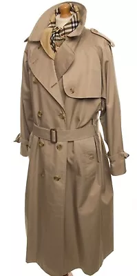 Burberry Trench Coat- Vintage Women’s- Nova Check- Removable Wool Lining. • $490