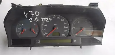 Volvo V70 Tacho Speedometer 9472523  • $64.92